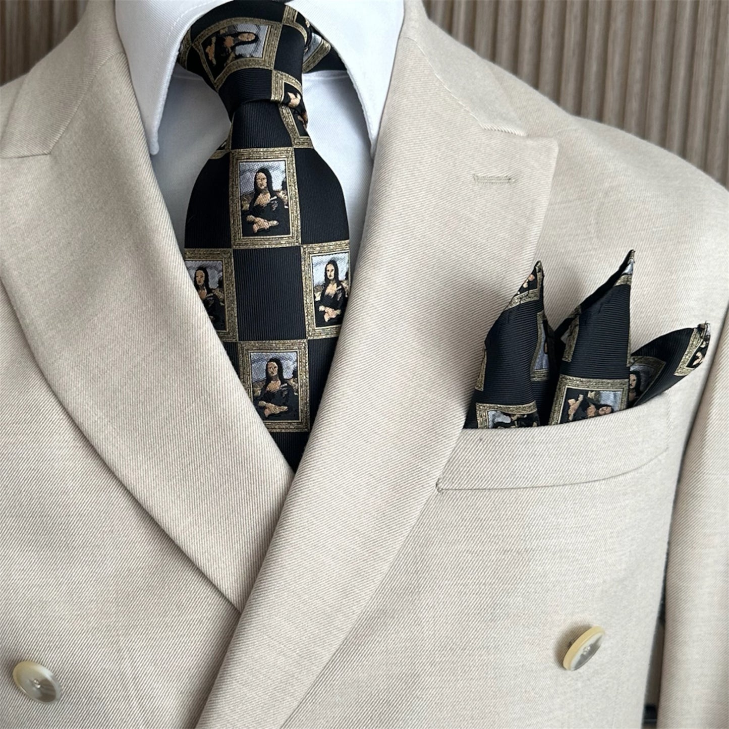 Mona Lisa Necktie