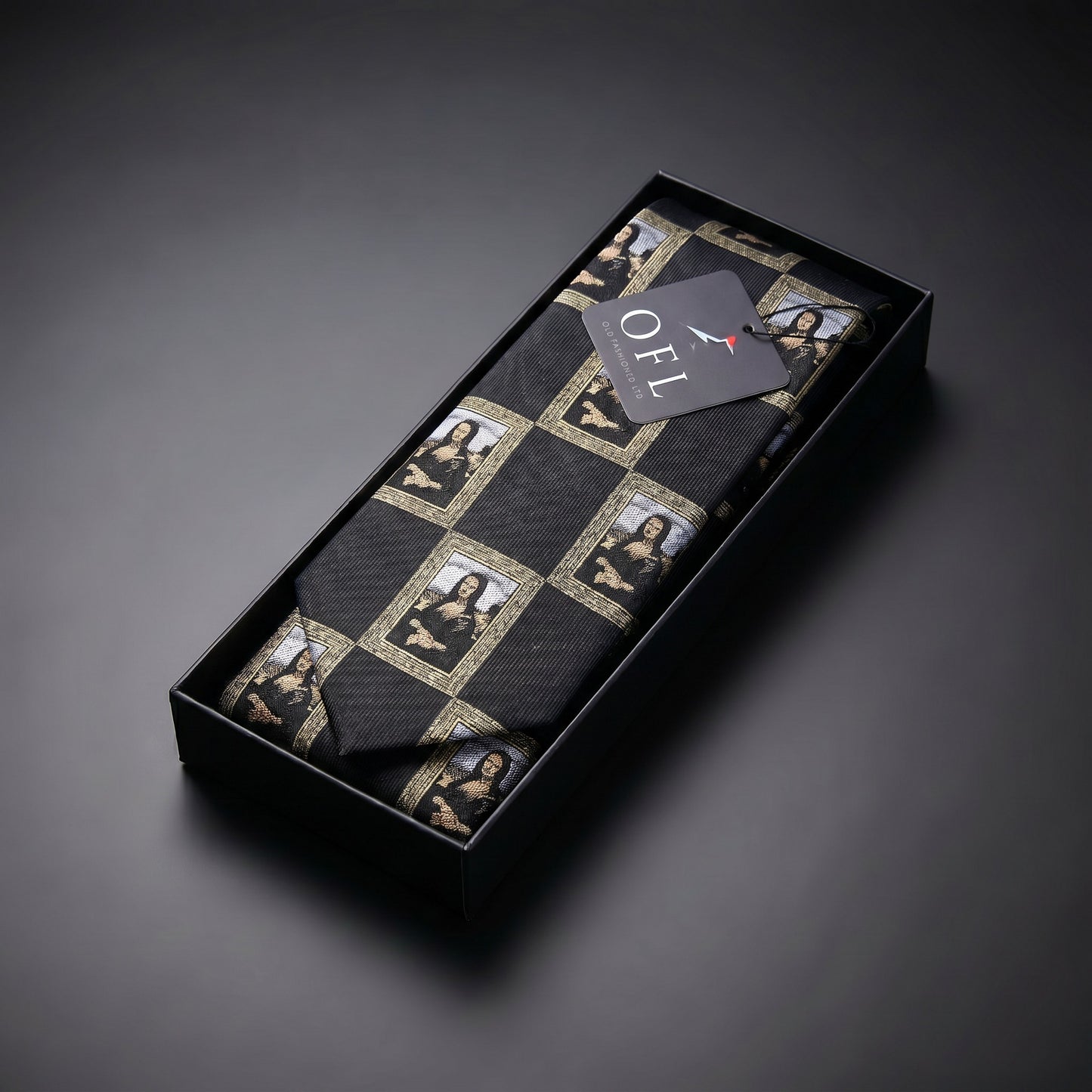 Mona Lisa Tie
